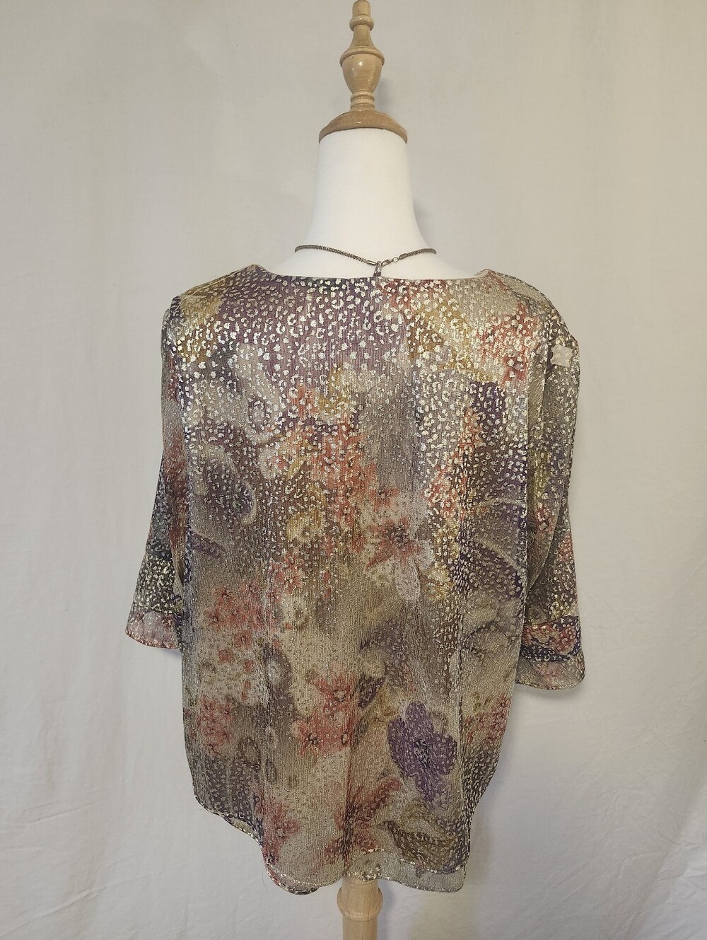Women's Metallic Floral V-Neck Blouse in Multi With Detatchable Necklace - Picture 8 of 14